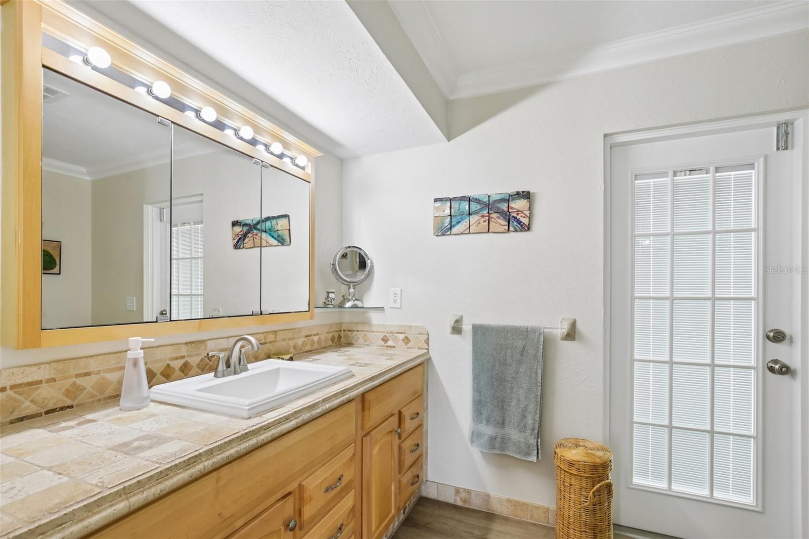 530 Magellan, Sarasota, FL 34243