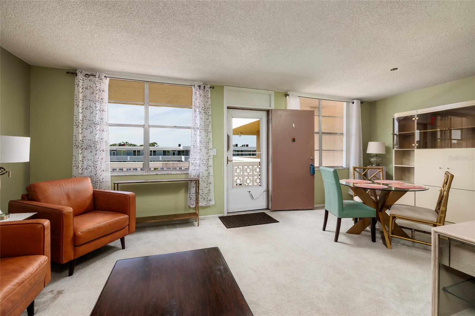4915 Bay Unit 331, St Petersburg, FL 33703