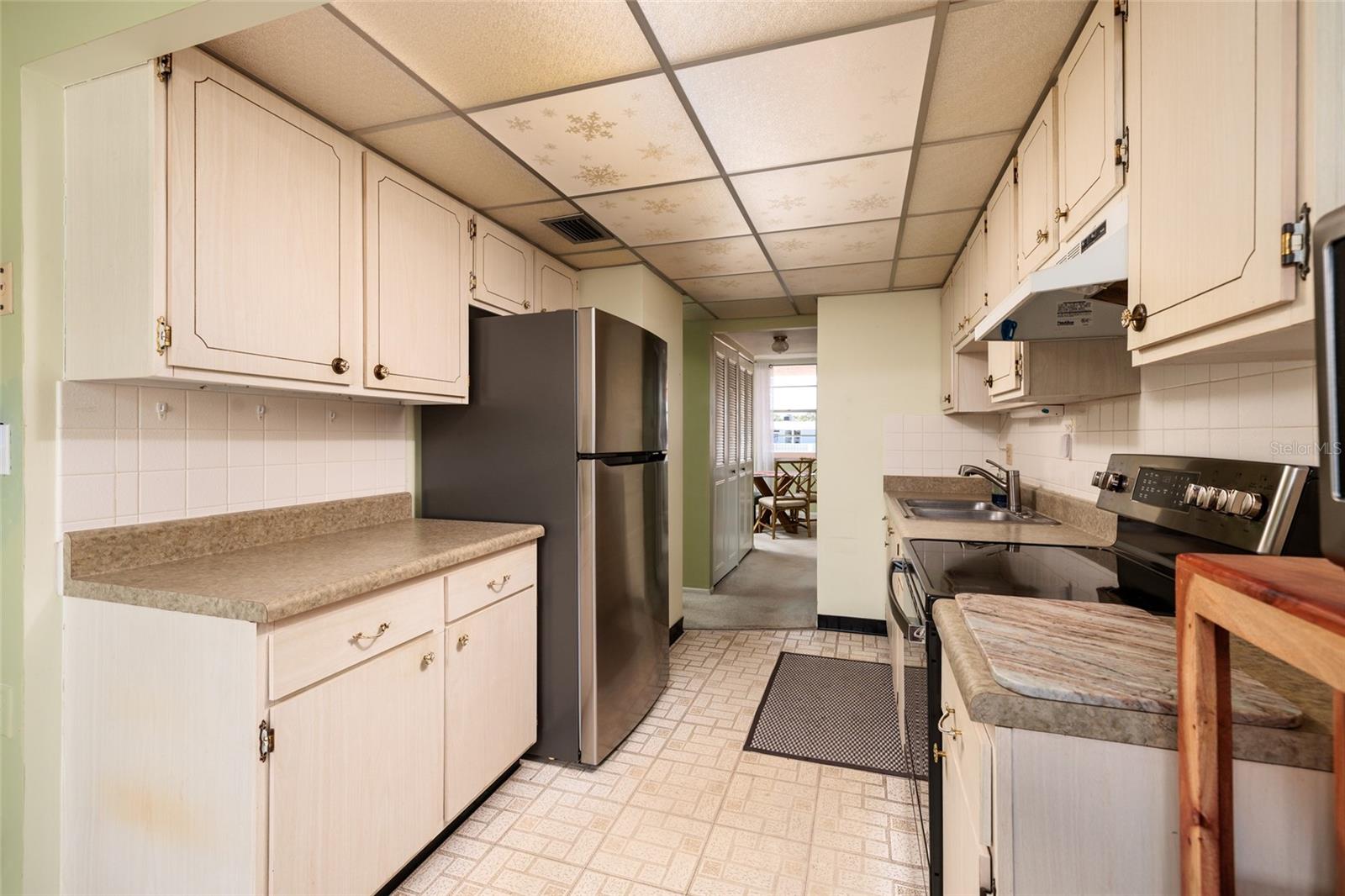 4915 Bay Unit 331, St Petersburg, FL 33703