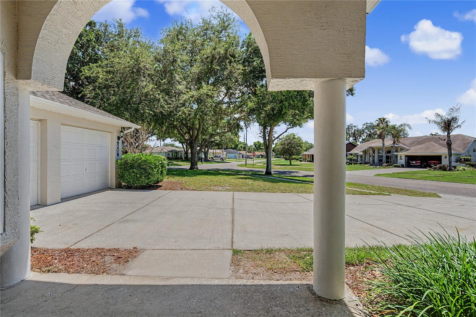 6208 Huntington Drive, Zephyrhills, FL 33542