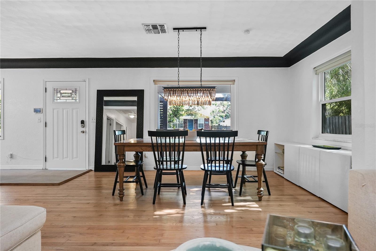 3027 Burlington, St Petersburg, FL 33713