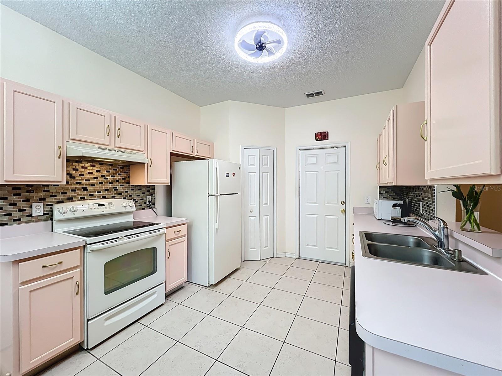 4687 Westgrove, Orlando, FL 32808