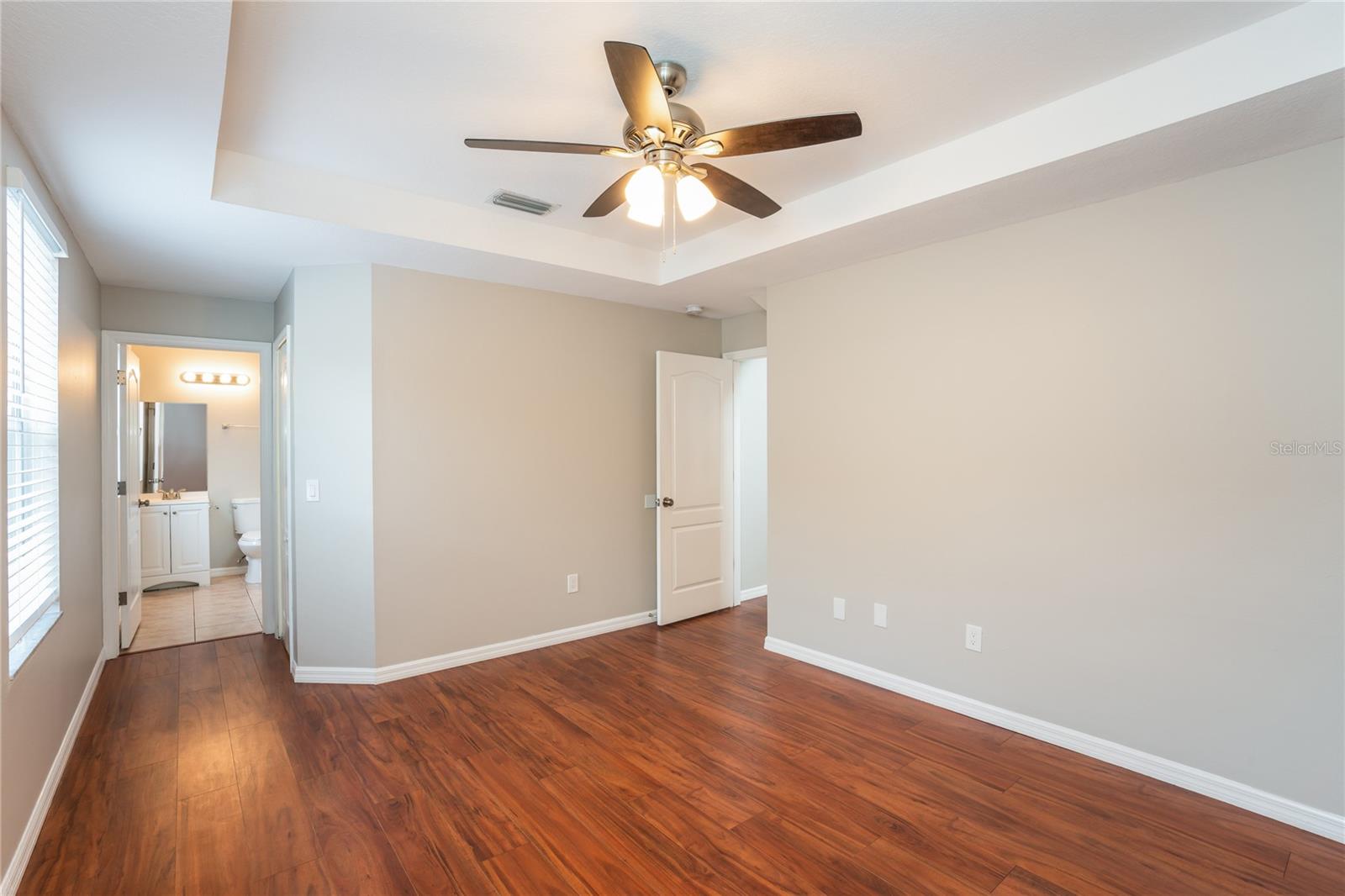 1011 Lake Shore Ranch, Seffner, FL 33584