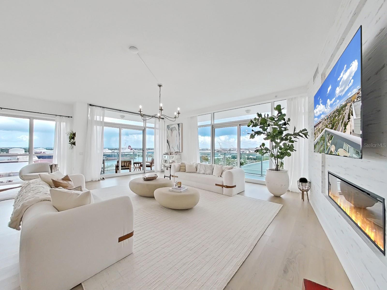 912 Channelside Unit 2805, Tampa, FL 33602