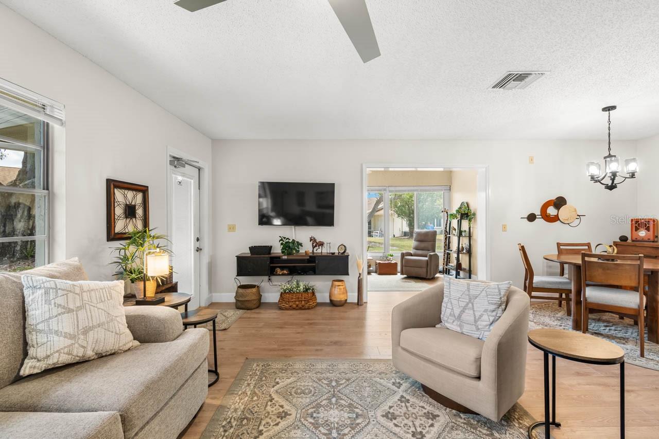 330 Gloucester, Sun City Center, FL 33573