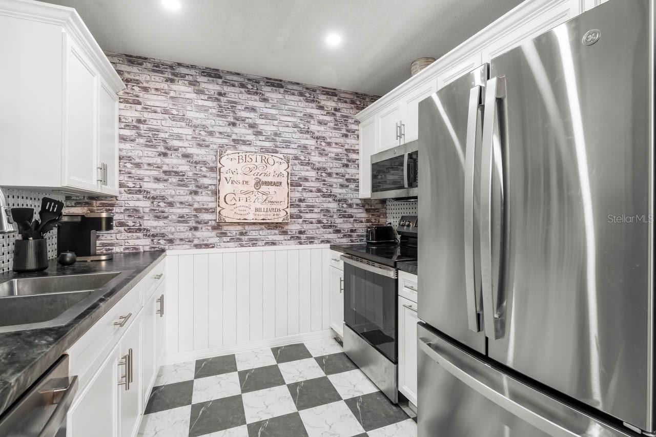 330 Gloucester, Sun City Center, FL 33573