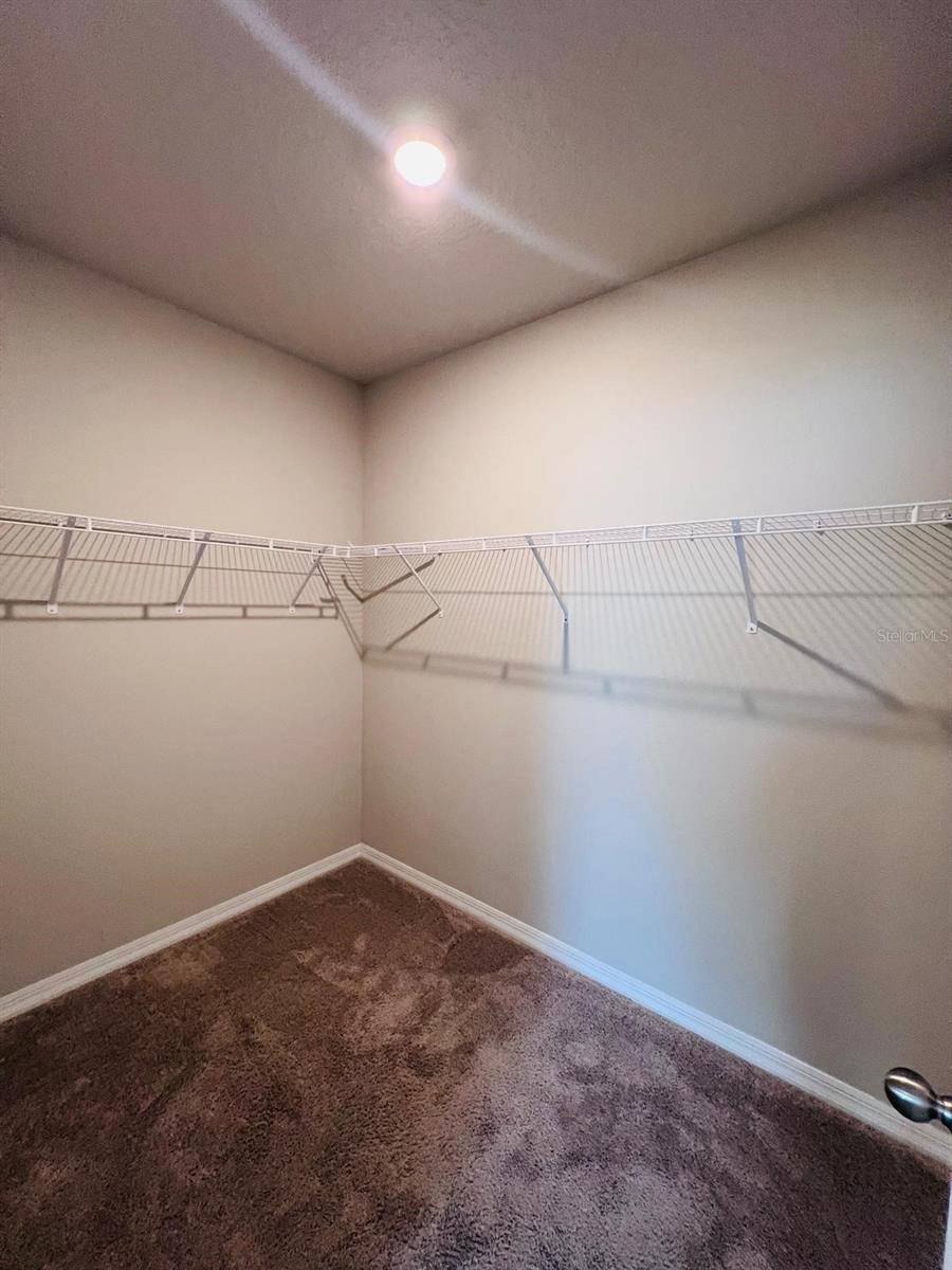 560 Jerry Ln, Haines City, FL 33844