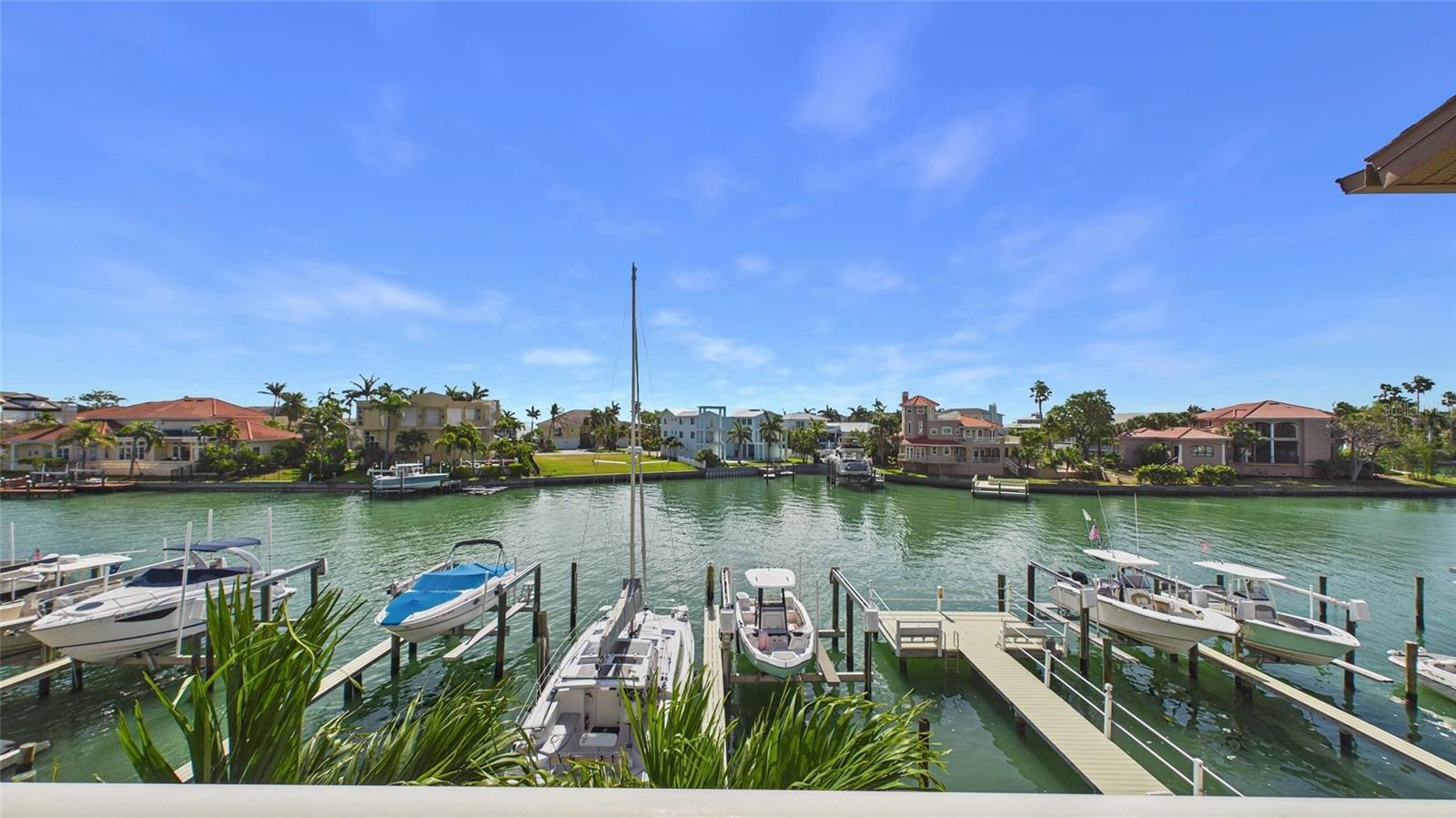 323 Madeira, St Petersburg, FL 33715