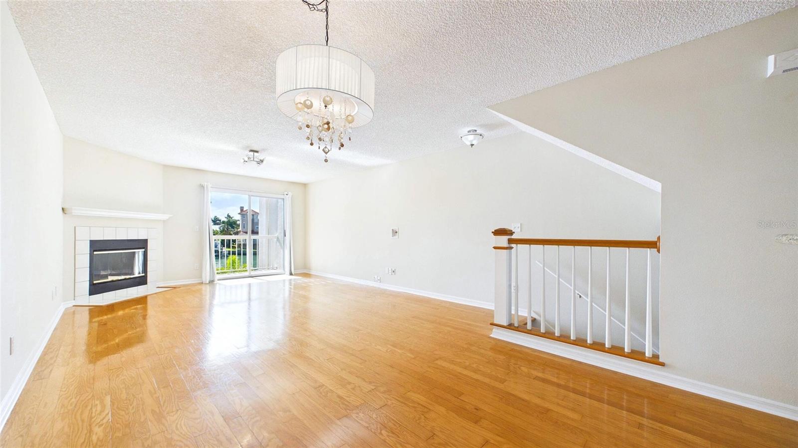 323 Madeira, St Petersburg, FL 33715