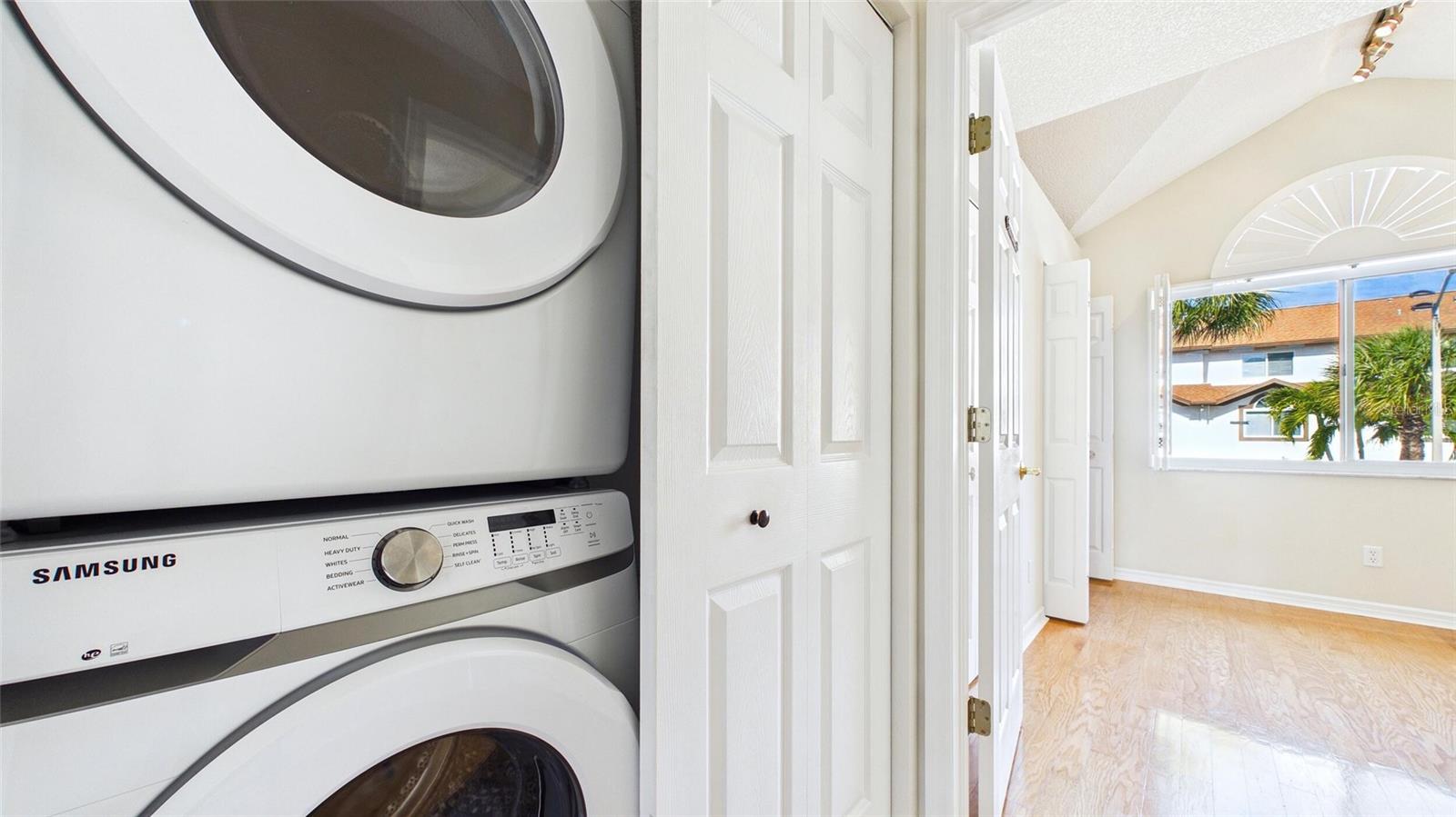 323 Madeira, St Petersburg, FL 33715