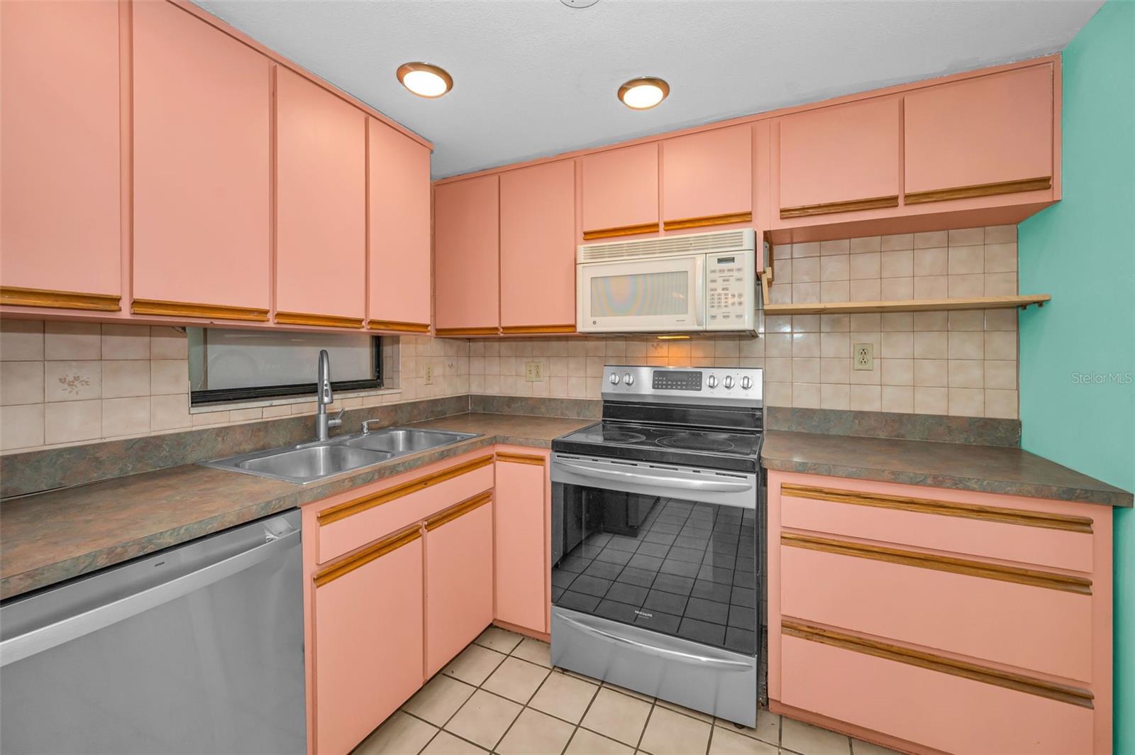 7529 Redcoat, Port Richey, FL 34668