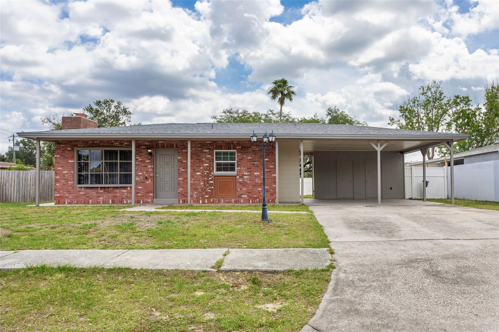 8303 Temple Park, Tampa, FL 33637