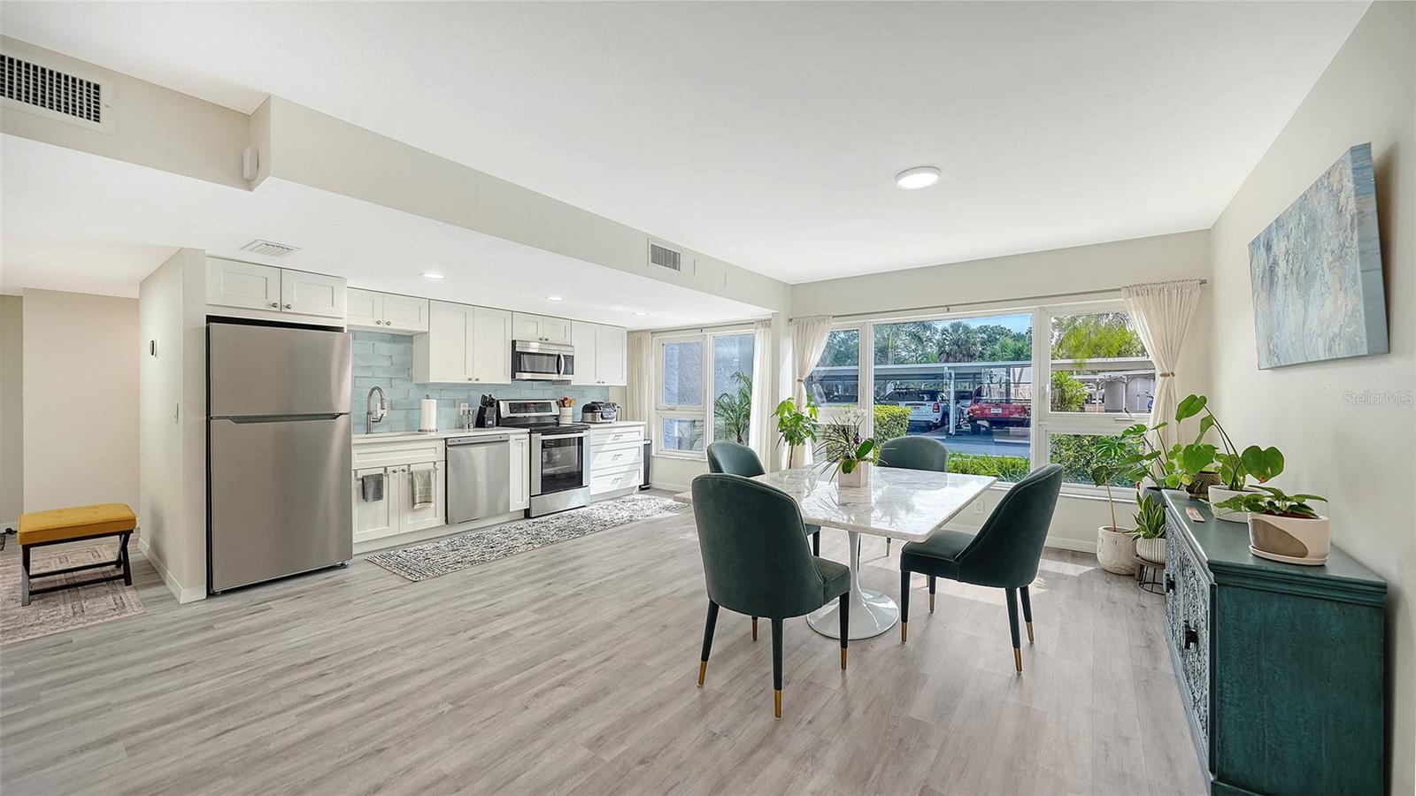 1100 Imperial Unit 108, Sarasota, FL 34236