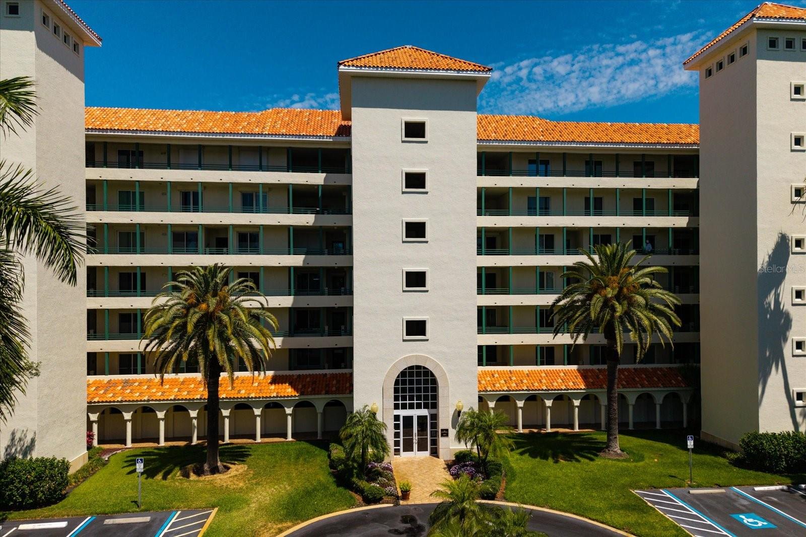 4801 Osprey Unit 207, St Petersburg, FL 33711
