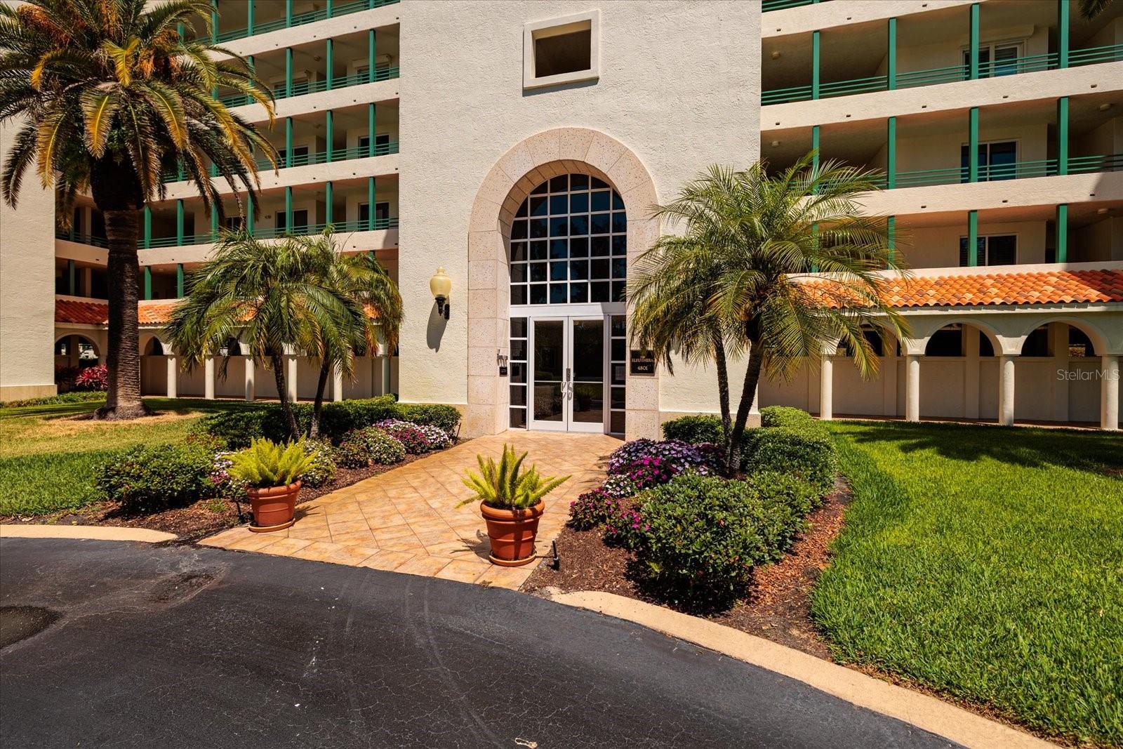 4801 Osprey Unit 207, St Petersburg, FL 33711