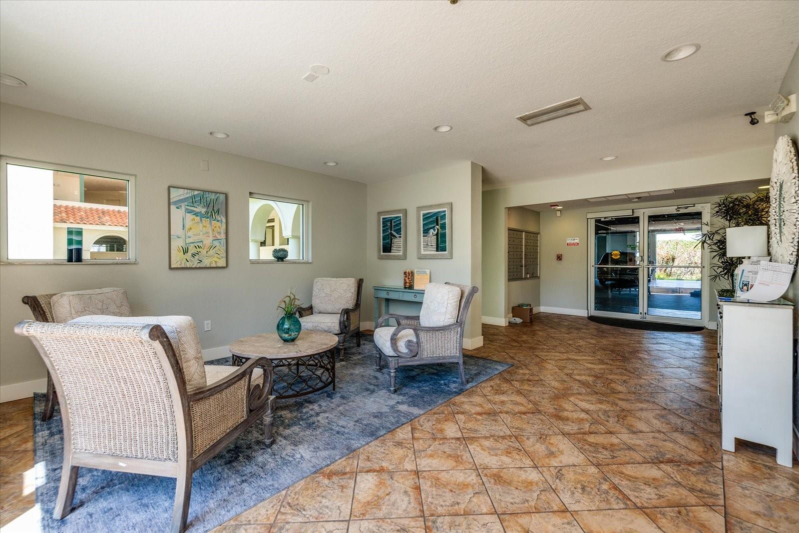 4801 Osprey Unit 207, St Petersburg, FL 33711