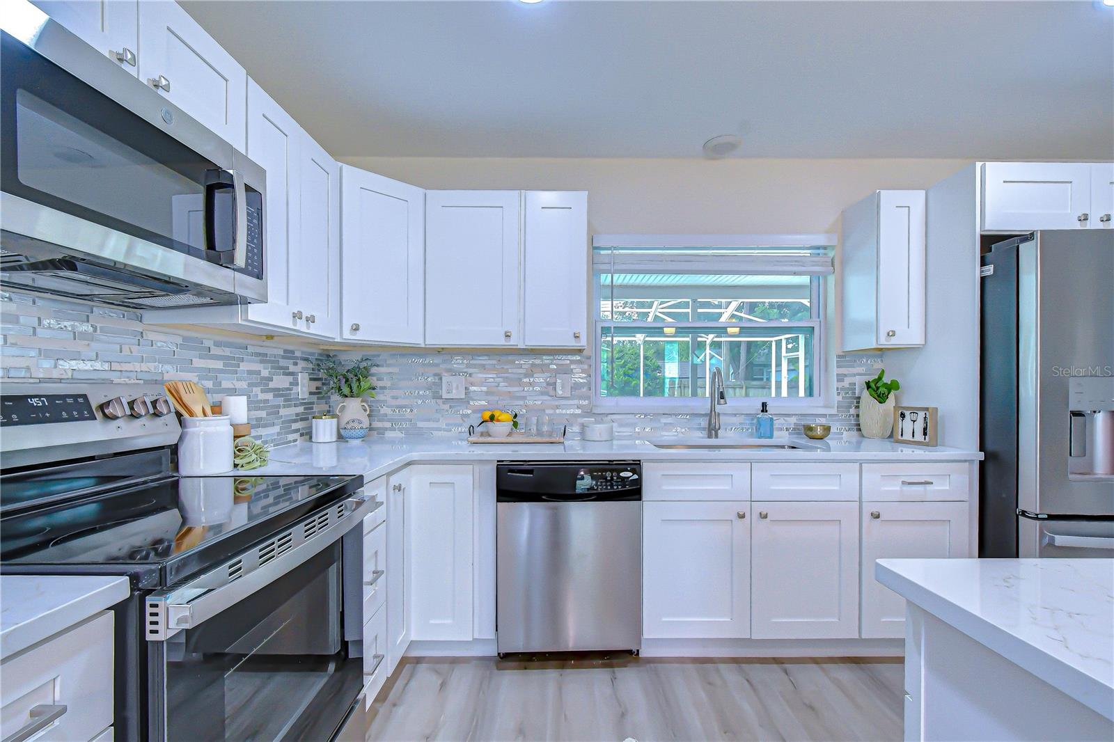 2167 Lakeview, Clearwater, FL 33764
