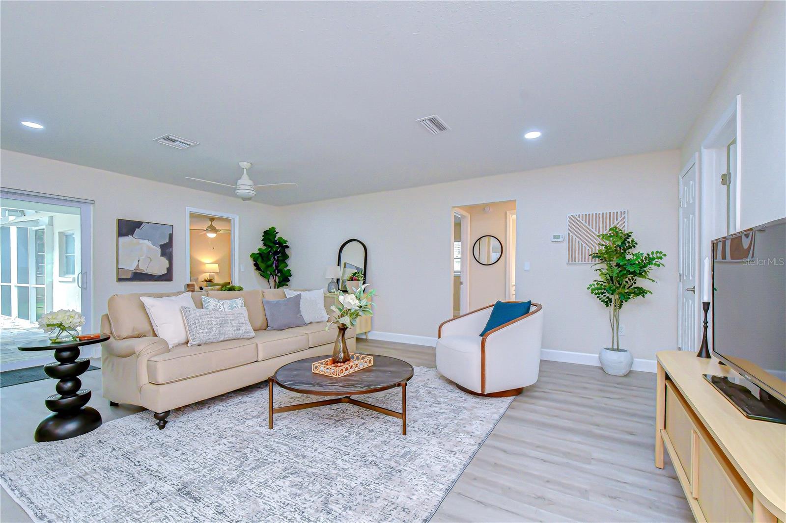 2167 Lakeview, Clearwater, FL 33764