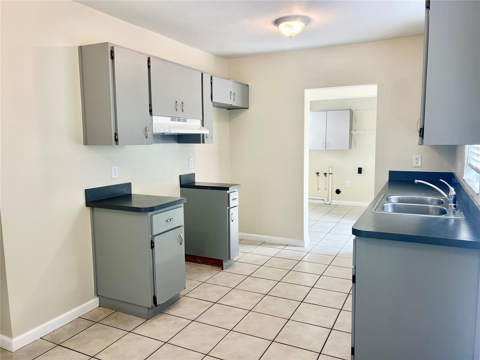 3110 Ivy, Tampa, FL 33607