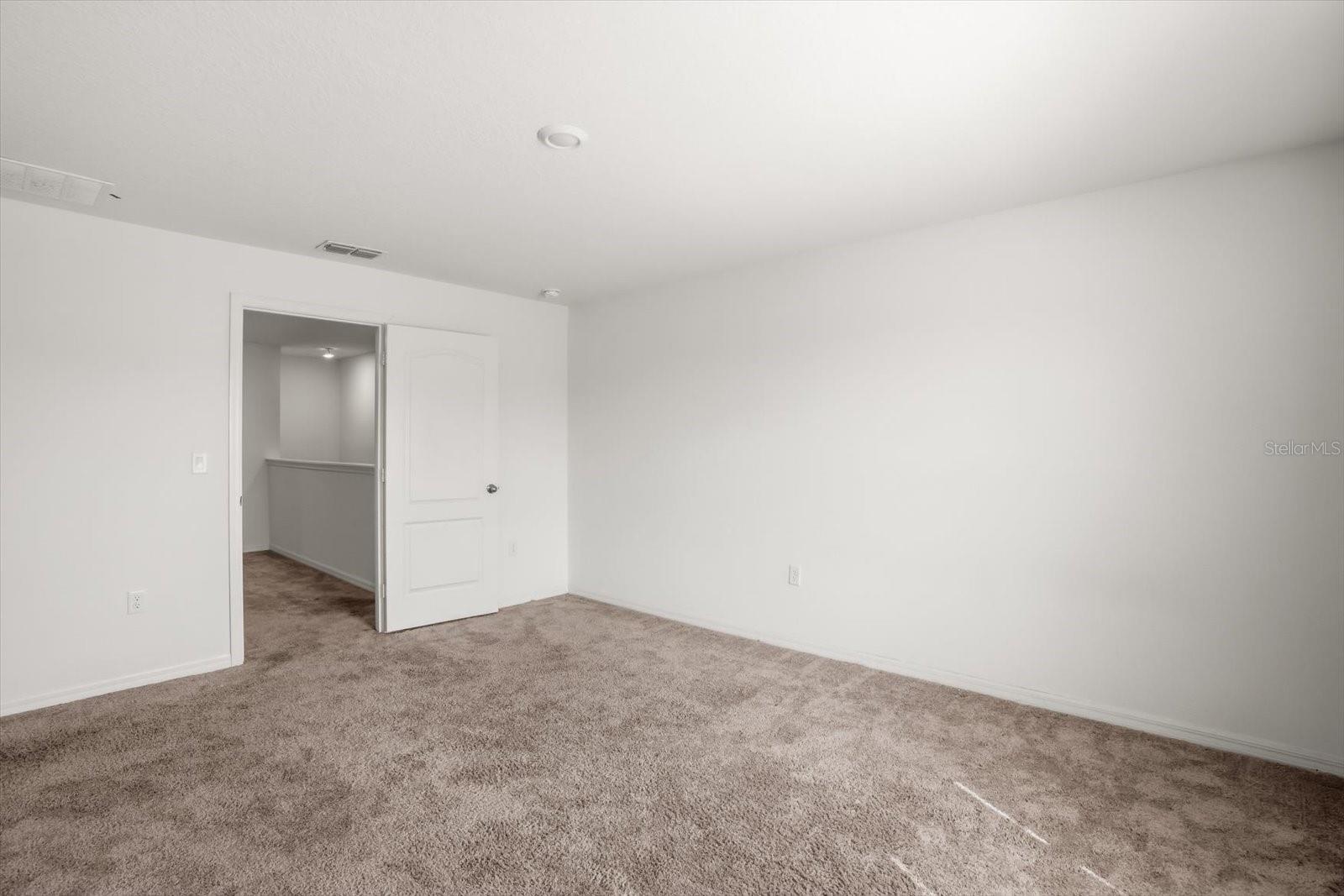 1758 Withernsea, Tavares, FL 32778