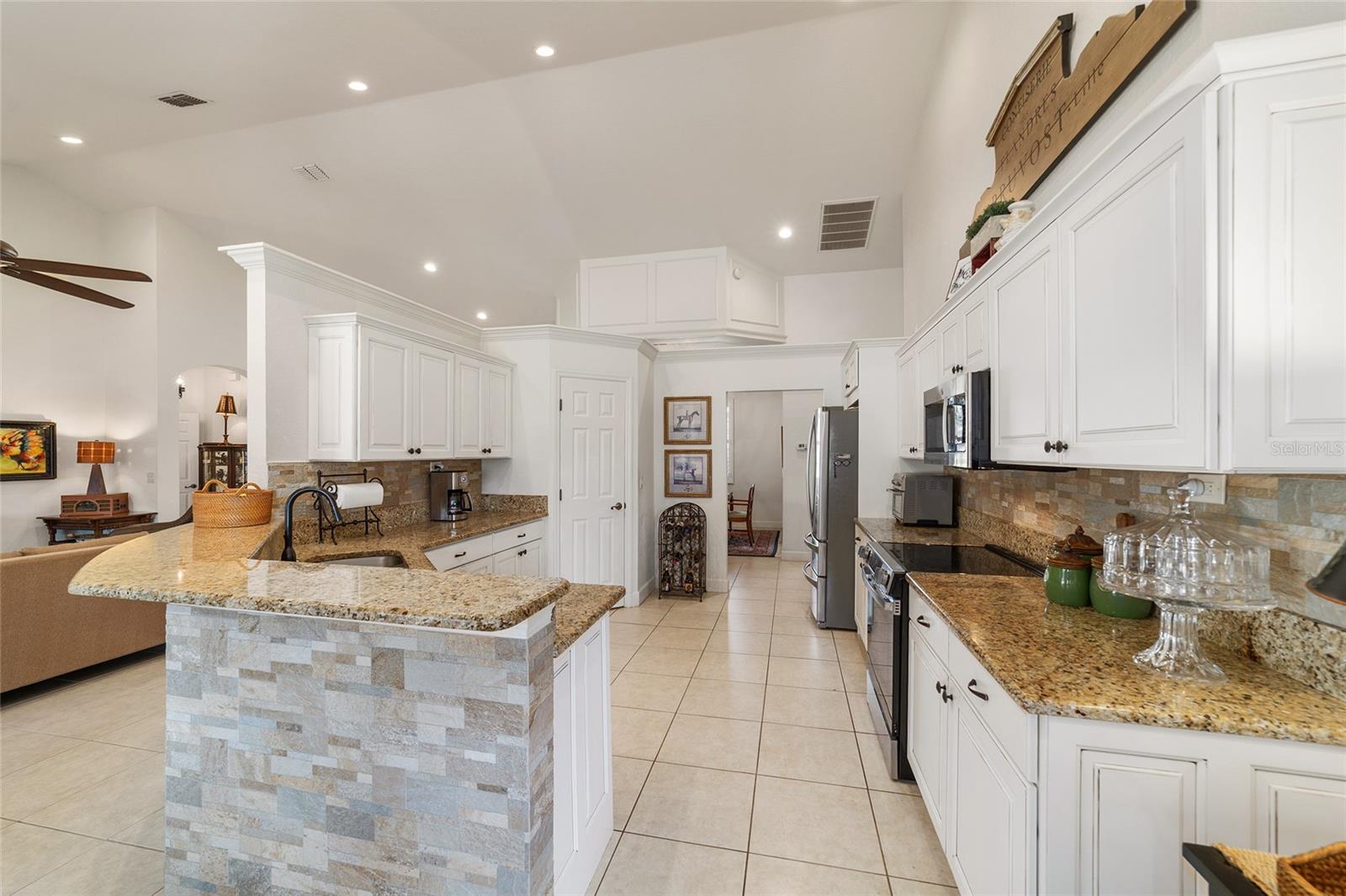 2806 30th, Ocala, FL 34471