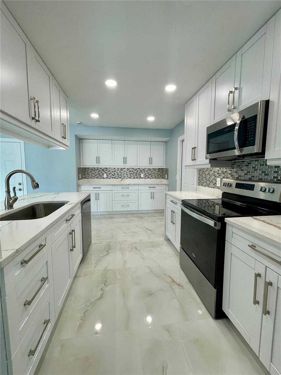 8503 Woodwick, Tampa, FL 33615