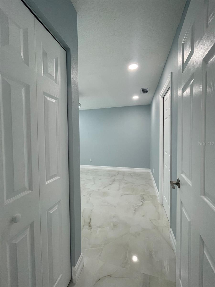 8503 Woodwick, Tampa, FL 33615