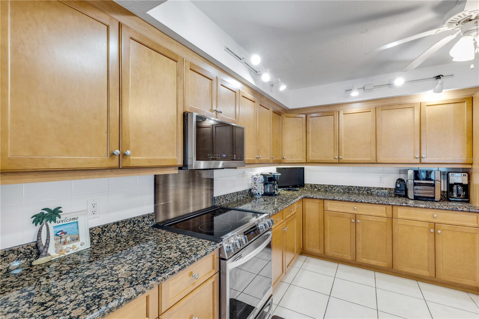 5300 Atlantic Unit 8-601, New Smyrna Beach, FL 32169