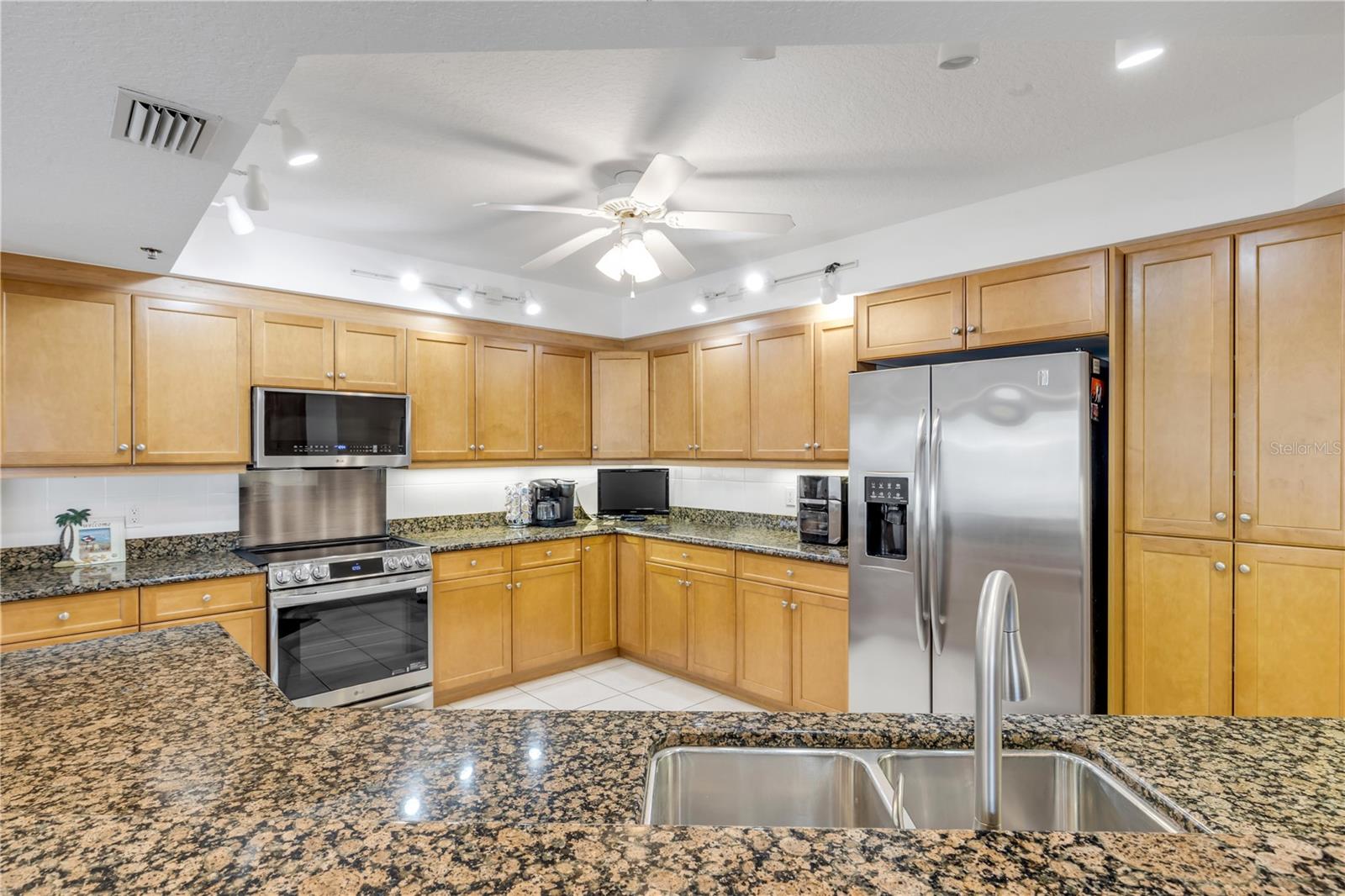 5300 Atlantic Unit 8-601, New Smyrna Beach, FL 32169