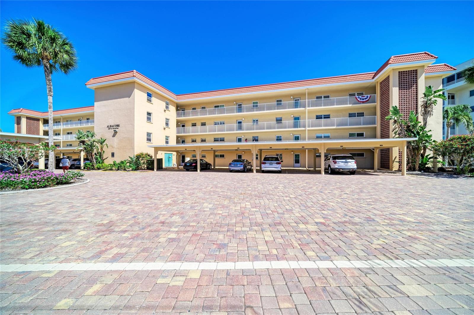 1257 Portofino Unit 104, Sarasota, FL 34242