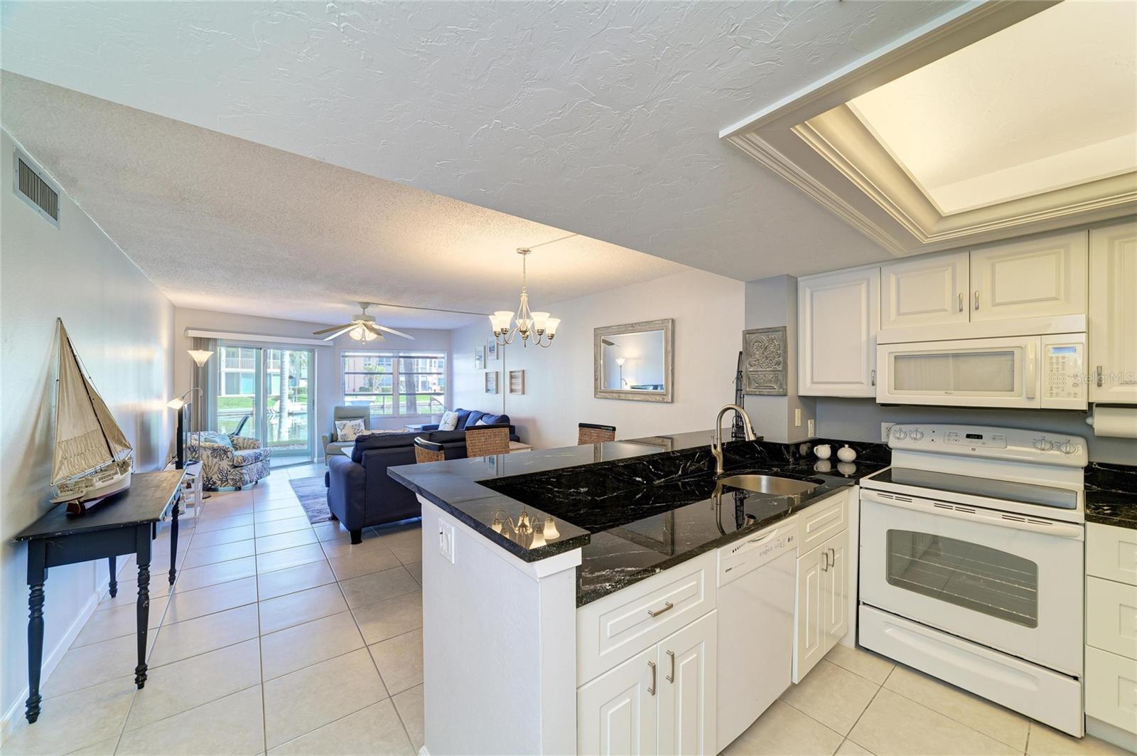 1257 Portofino Unit 104, Sarasota, FL 34242