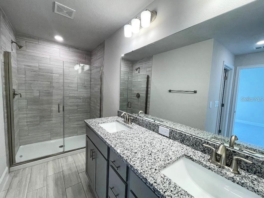 9351 Highland Hills Dr, Hudson, FL 34667