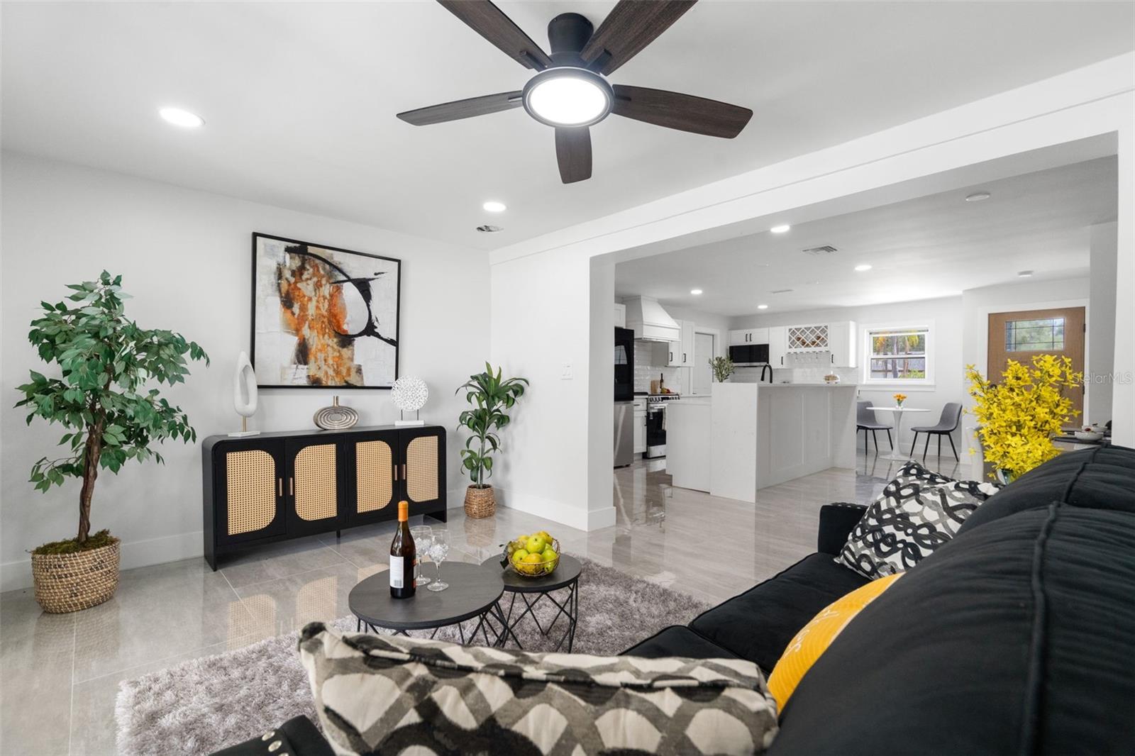 1715 Delaware, St Petersburg, FL 33703