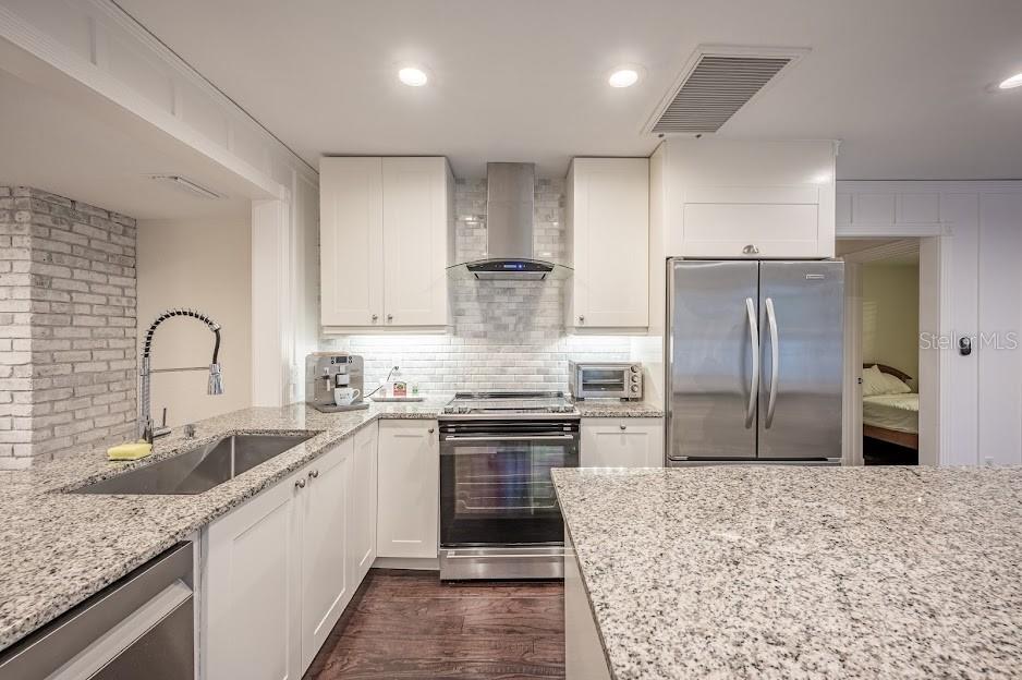 1837 Worrington, Sarasota, FL 34231