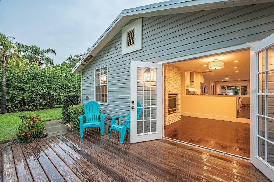 1837 Worrington, Sarasota, FL 34231