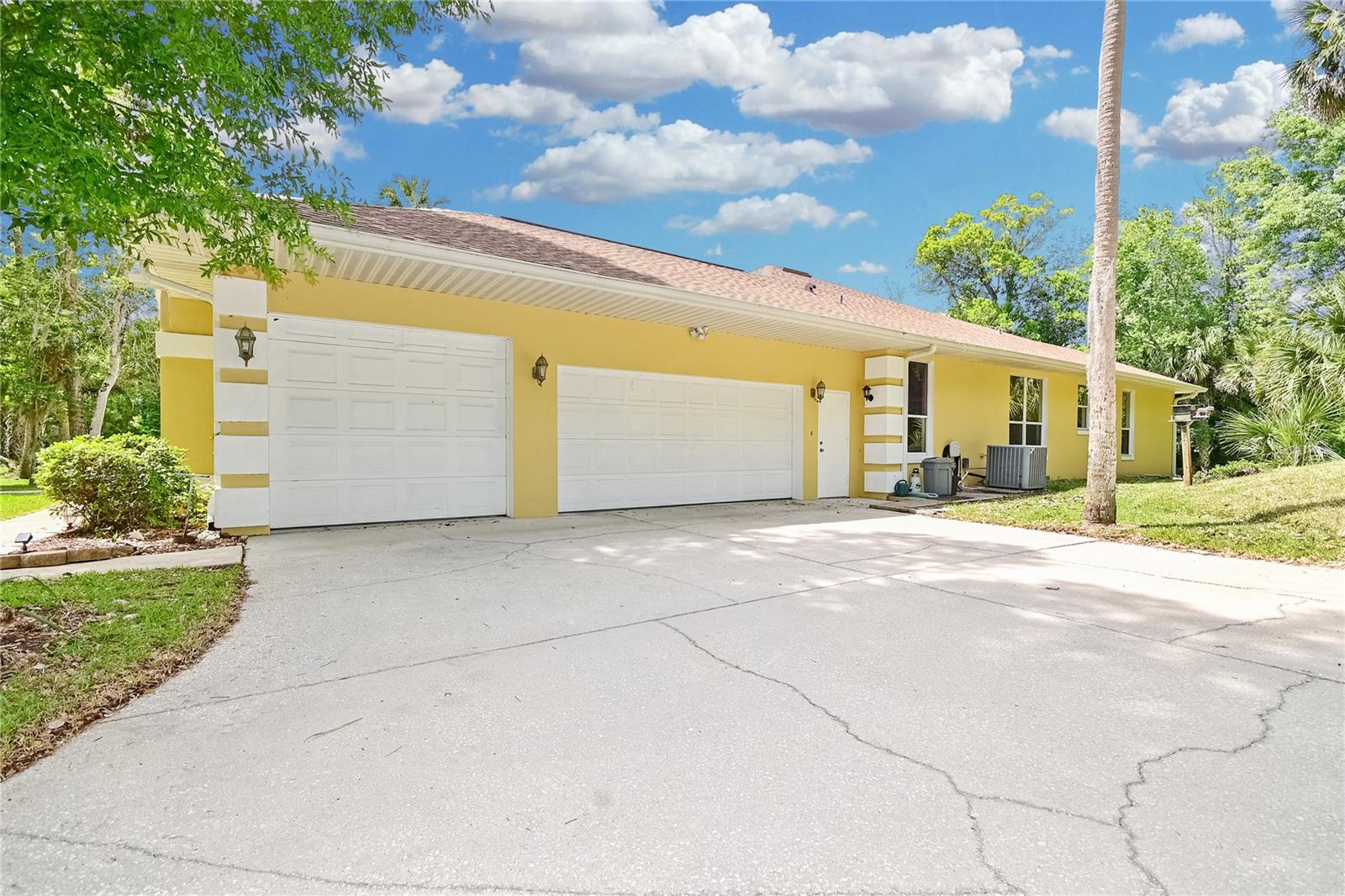 1711 Hideaway Forest, New Smyrna Beach, FL 32168
