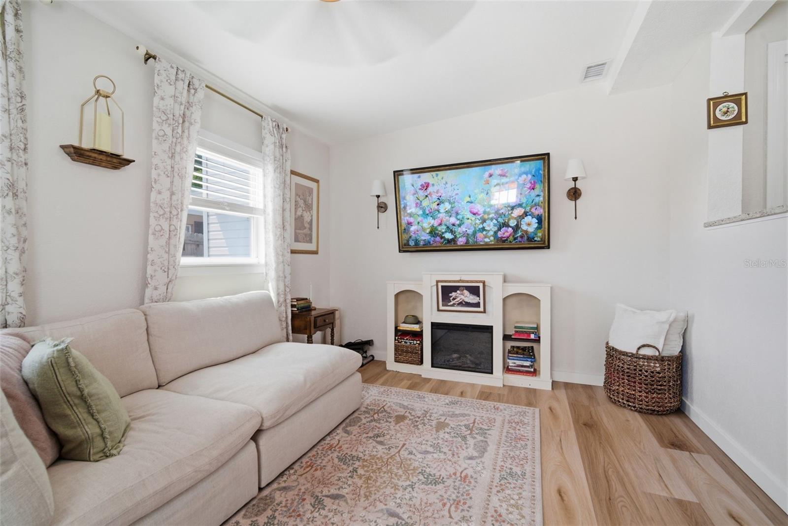 4120 Burlington, St Petersburg, FL 33713