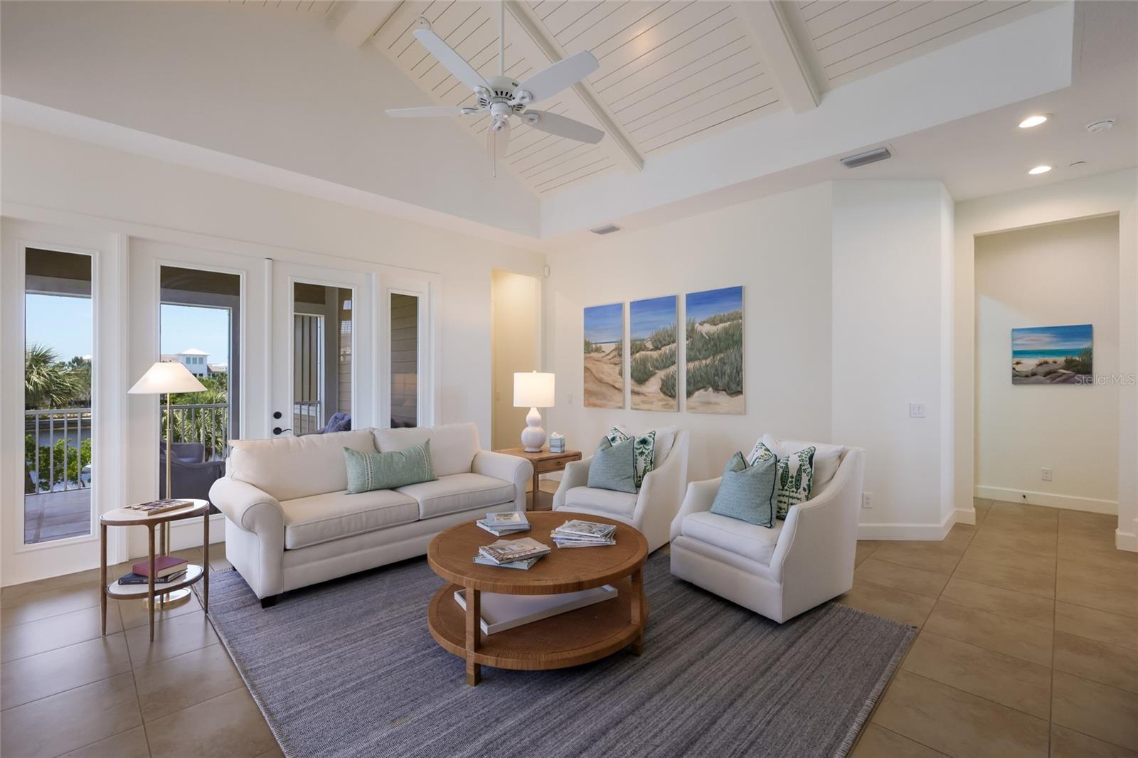 258 Sapphire Lake Unit 202, Bradenton, FL 34209