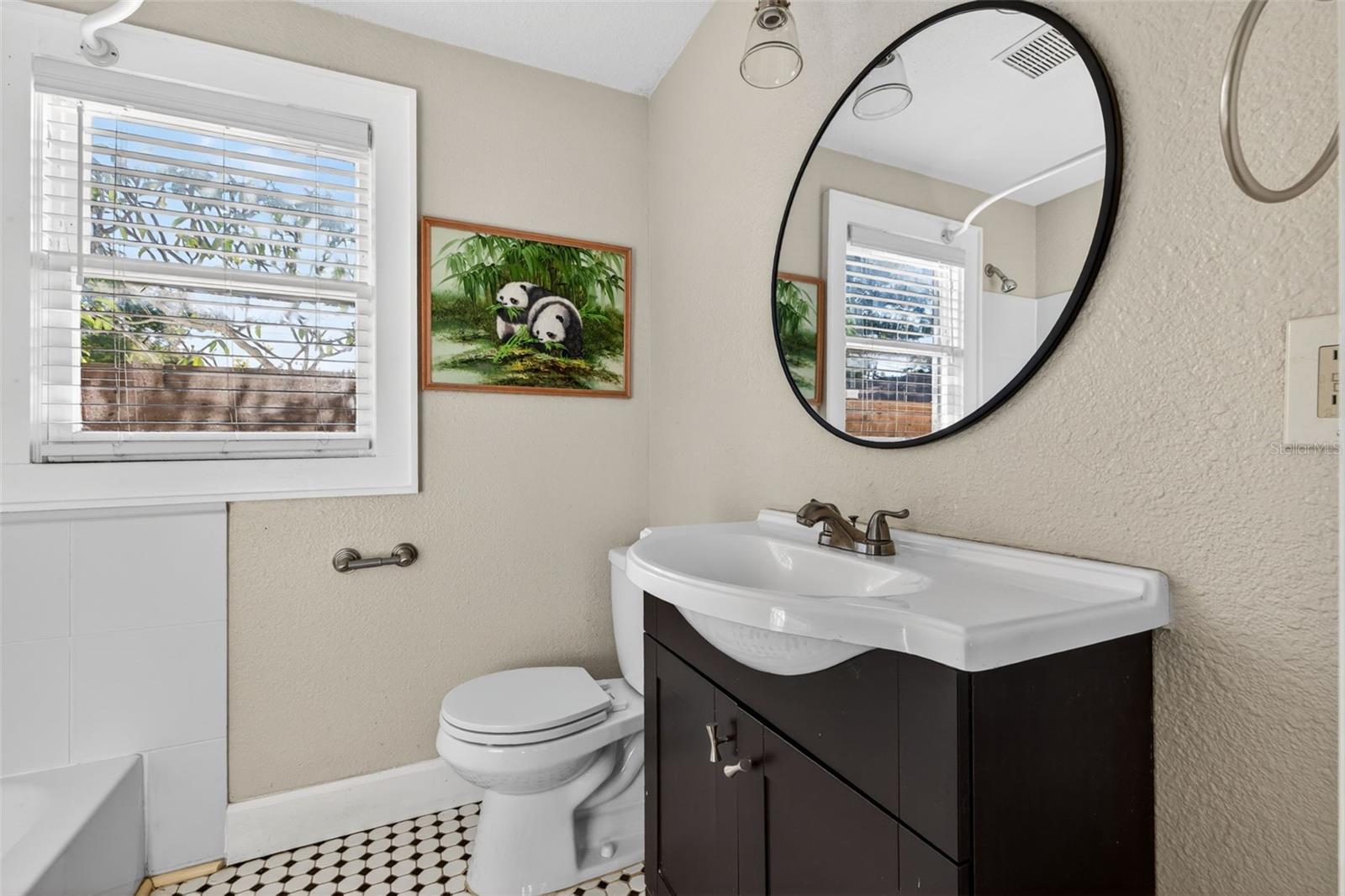 2419 Dartmouth, St Petersburg, FL 33713