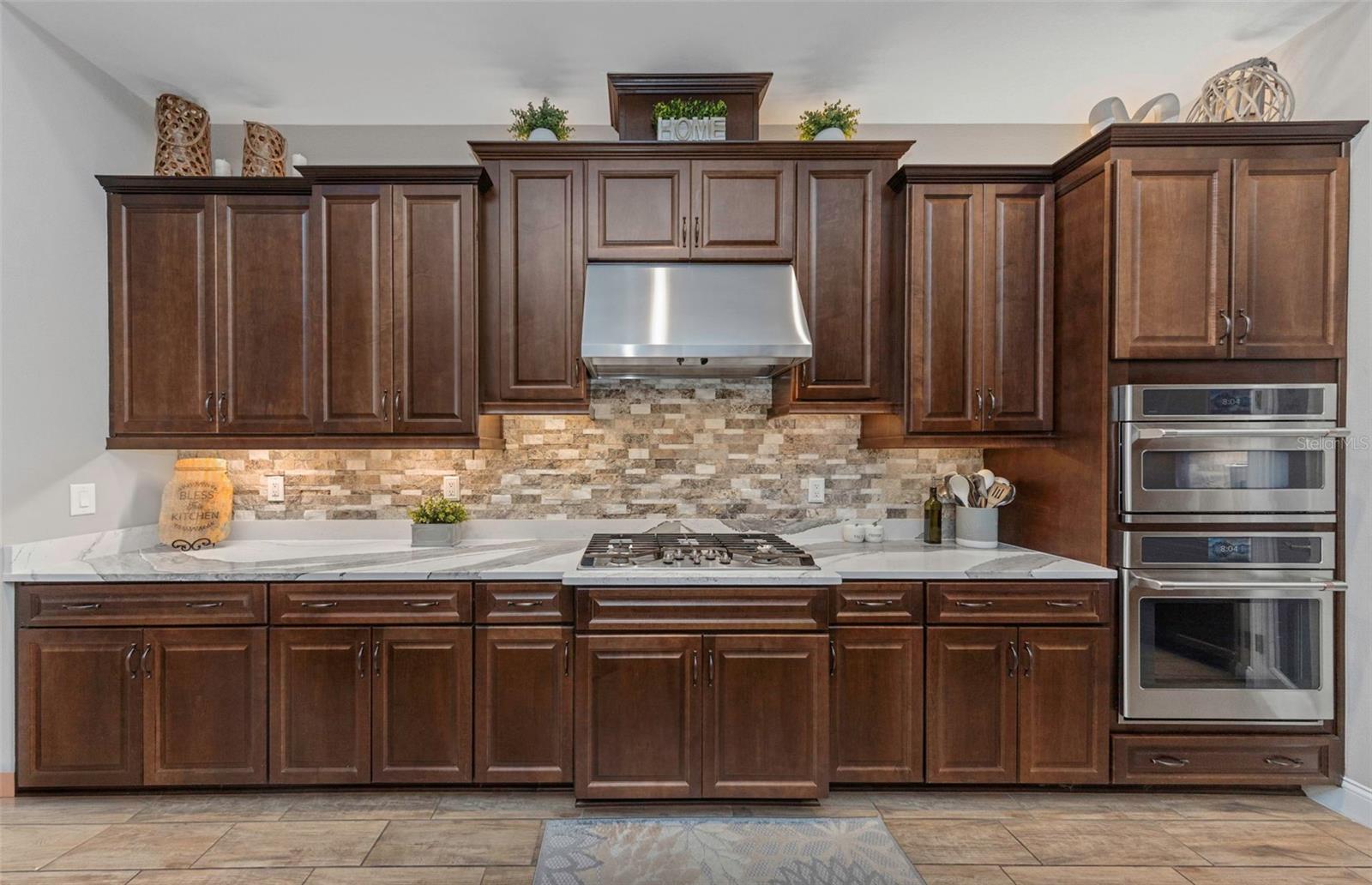 4042 Woodland Retreat, New Port Richey, FL 34655