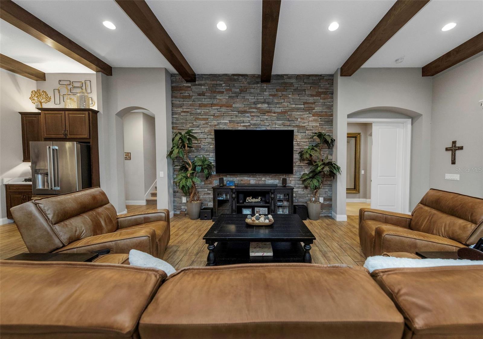 4042 Woodland Retreat, New Port Richey, FL 34655