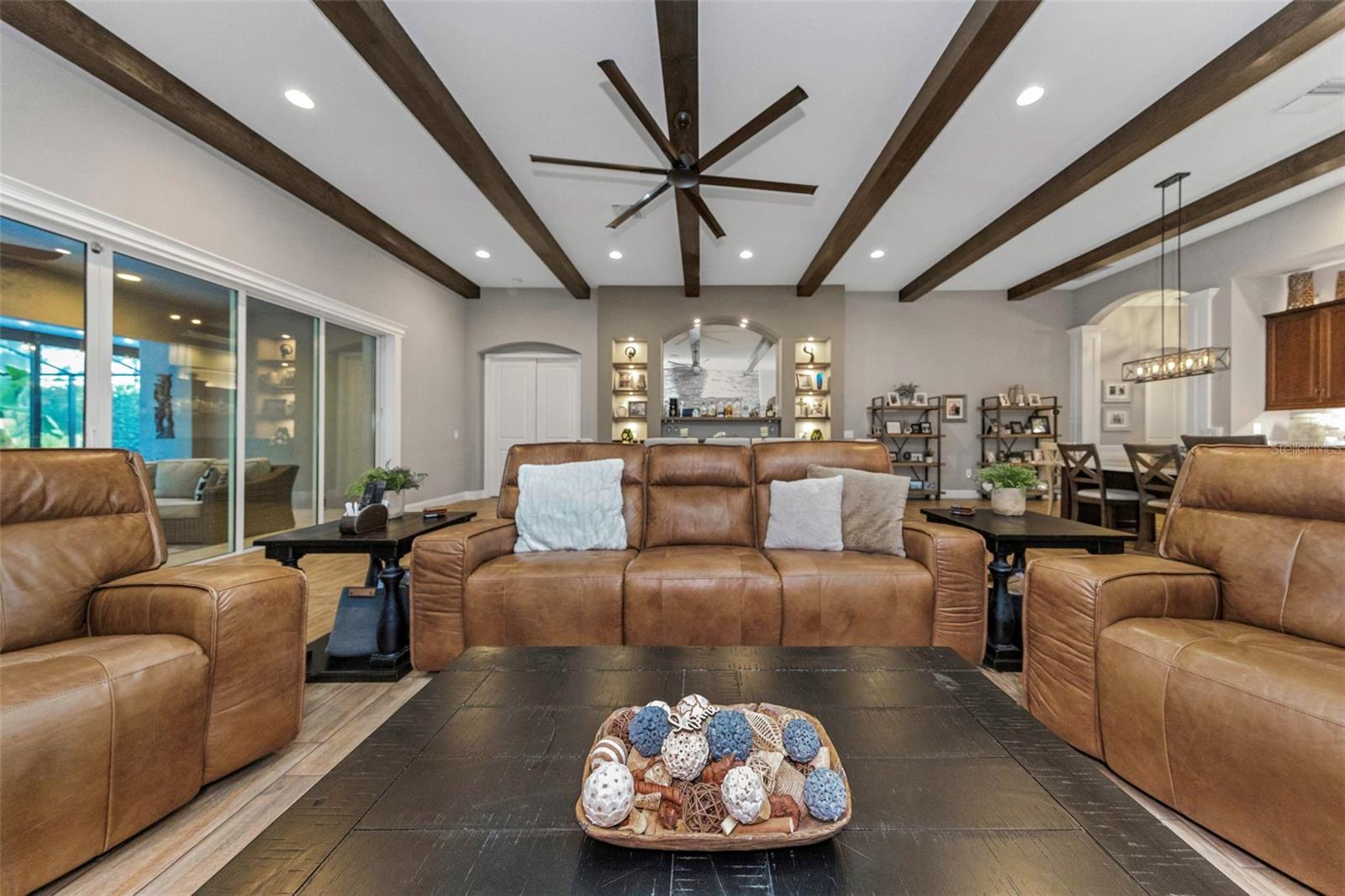 4042 Woodland Retreat, New Port Richey, FL 34655