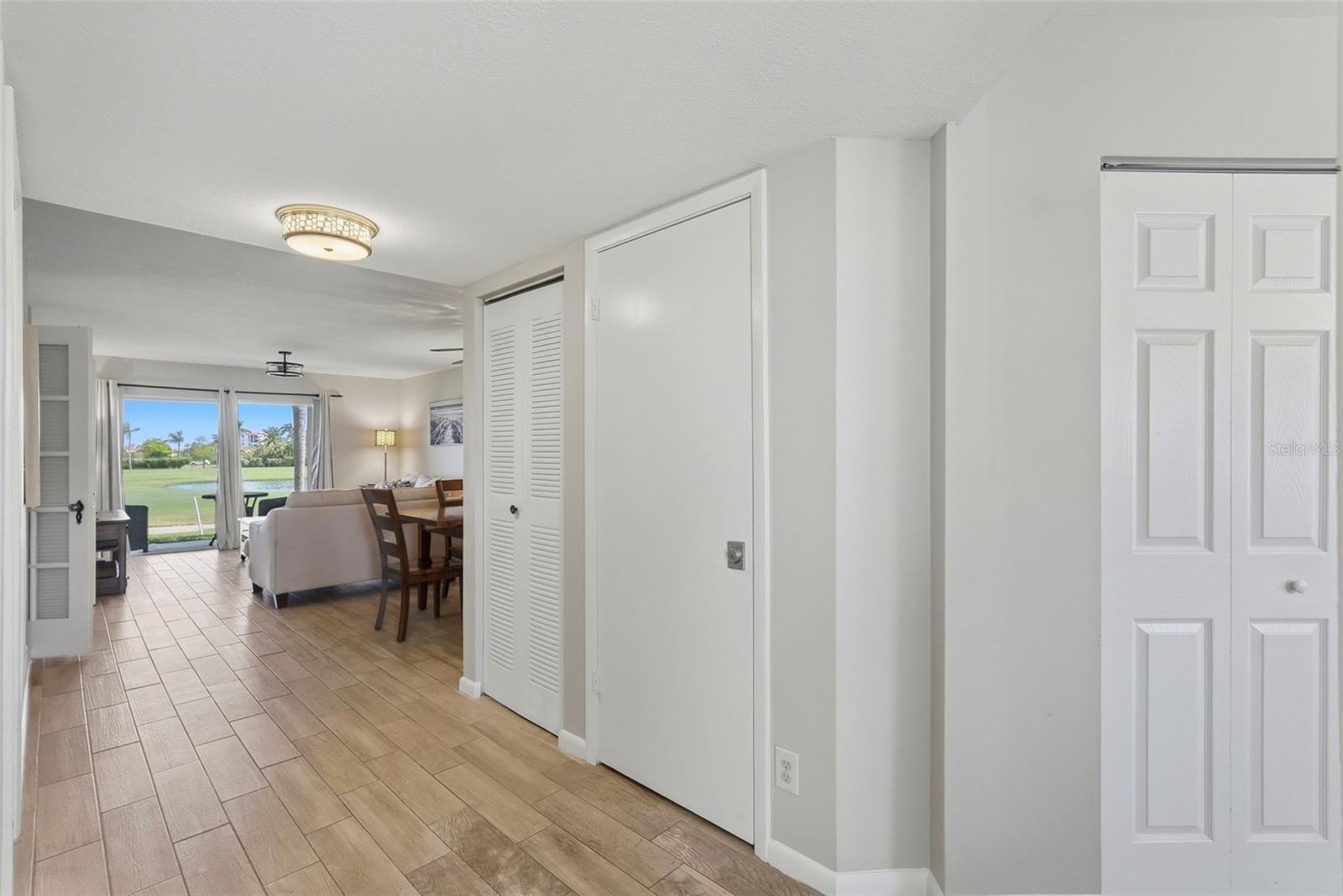 6151 Bahia del Mar Unit 123, St Petersburg, FL 33715