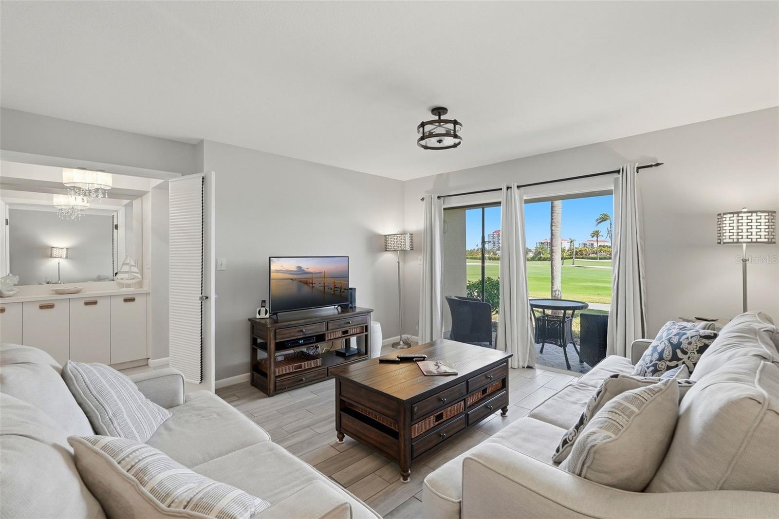6151 Bahia del Mar Unit 123, St Petersburg, FL 33715