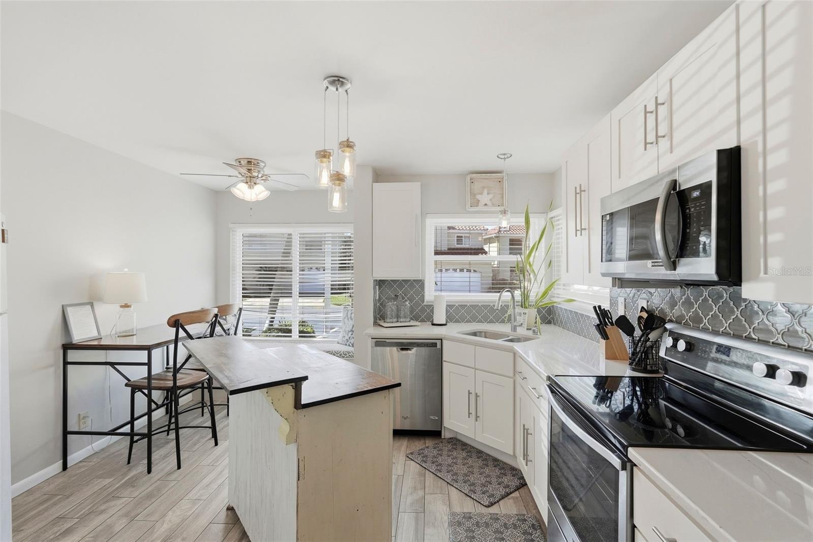 6151 Bahia del Mar Unit 123, St Petersburg, FL 33715