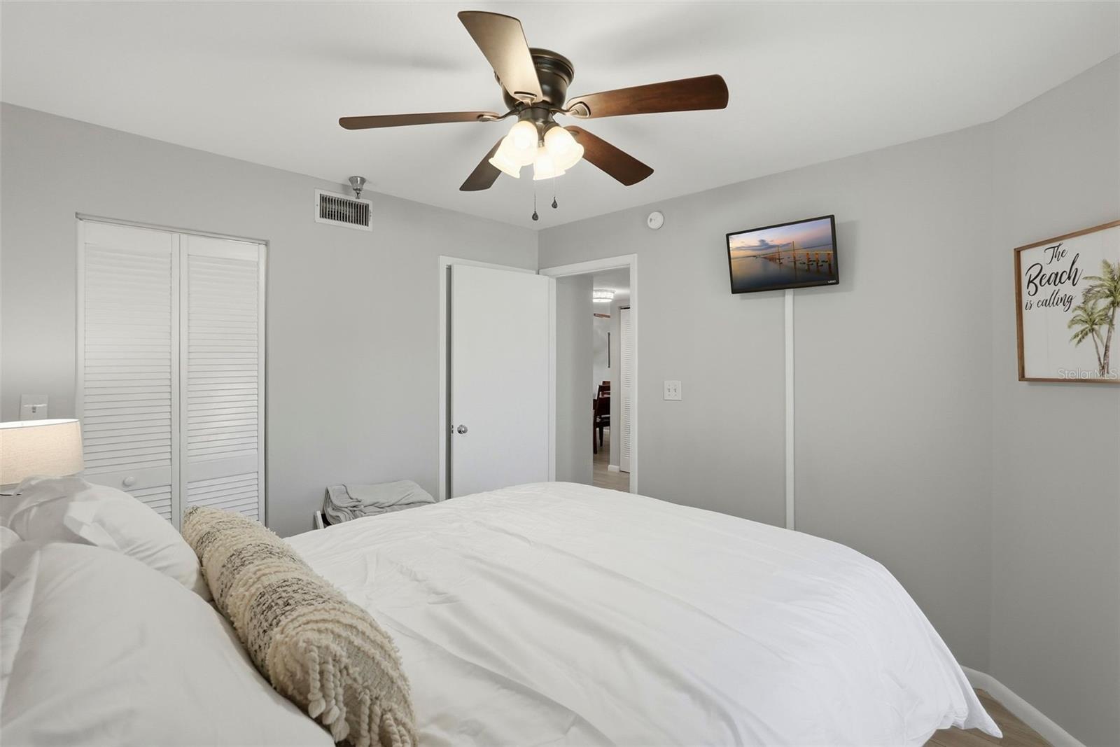 6151 Bahia del Mar Unit 123, St Petersburg, FL 33715