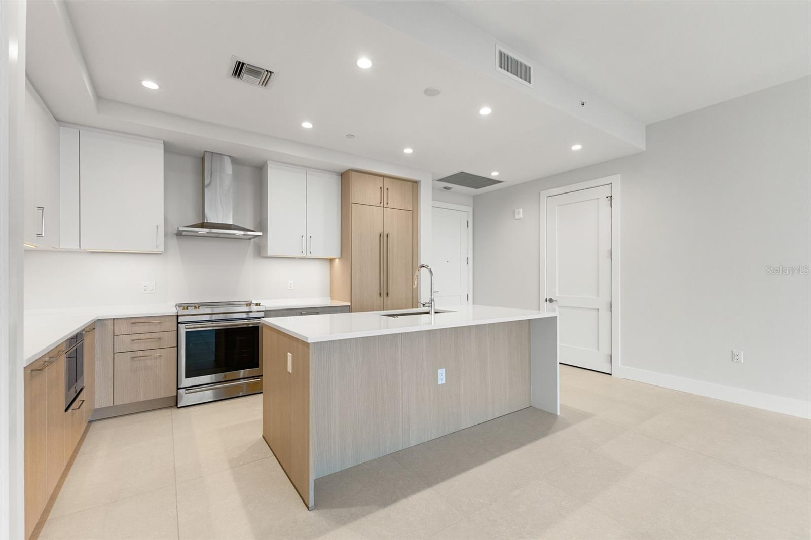 275 1st Unit 2308, St Petersburg, FL 33701
