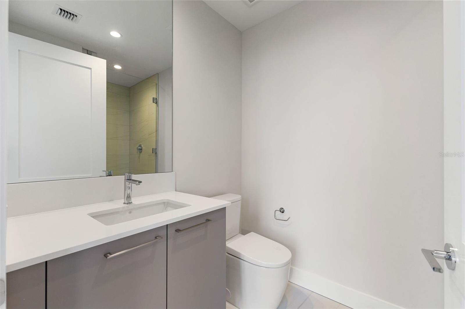 275 1st Unit 2308, St Petersburg, FL 33701