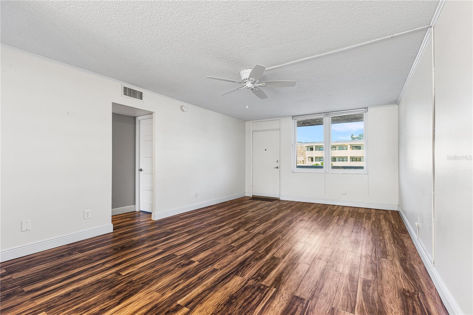 4915 Bay Unit 224, St Petersburg, FL 33703