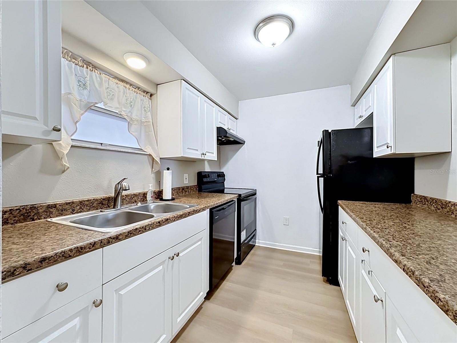 5507 Fountain Lake Unit B206, Bradenton, FL 34207